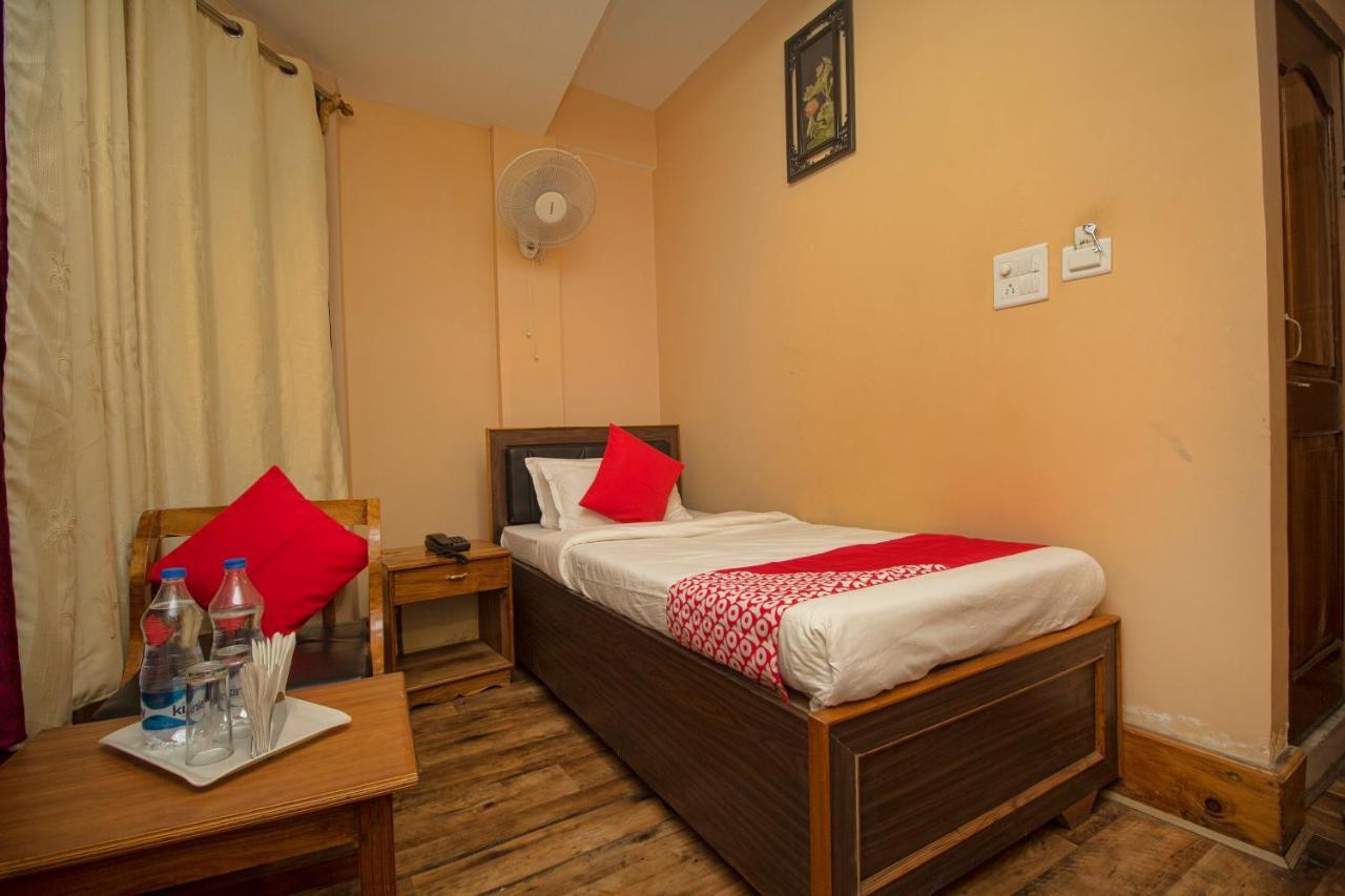 Oyo 23409 Lama Dhim Hotel Kalimpong Bilik gambar
